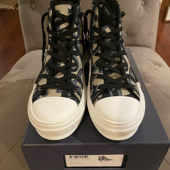 Dior high top sneakers size 43. - Picture 9 of 13